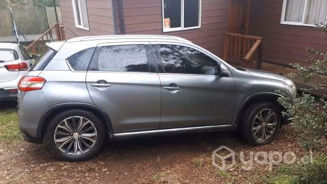 Peugeot 4008 2015