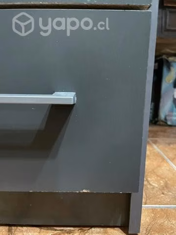 Escritorio con poco uso