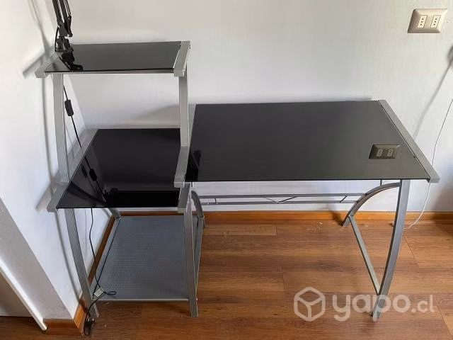 Escritorio de vidrio con repisas - Imagen 4