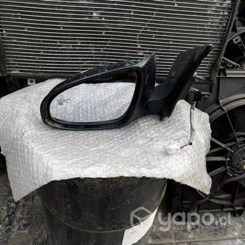 Toyota yaris retrovisor izquierdo año 2017-2018