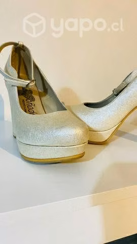 Zapatos de novia