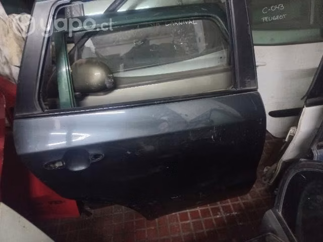 Puerta trasera derecha hyundai santafe 4x4 2008