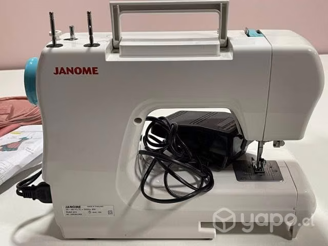 Máquinas Recta y una Overlock