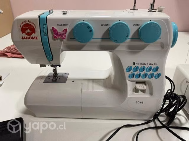 Máquinas Recta y una Overlock