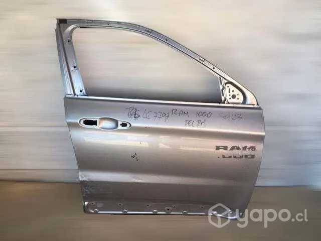 Puerta delantera rh ram 1000 2020-2023