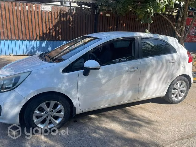 Se vende kia rio 5