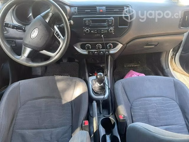 Se vende kia rio 5