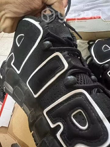 Nike Up tempo
