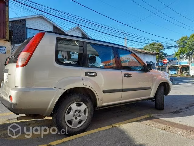 Nissan x-trail 2011