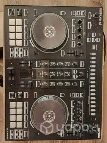 Controlador dj roland 505