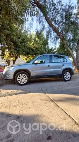 Volkswagen Tiguan 2009 AT