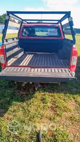 Nissan np300 2016
