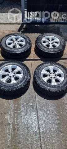 Llantas NP 300