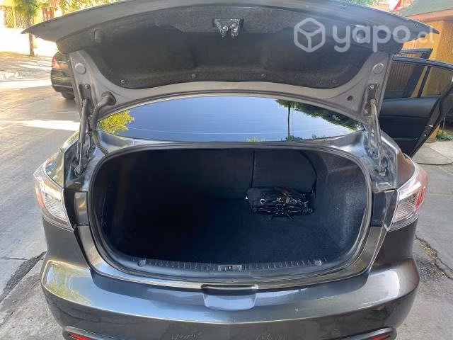 Mazda mazda3 2012