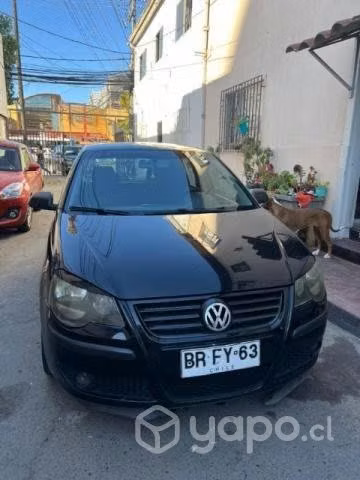 Vendo Volkswagen polo HB1.4