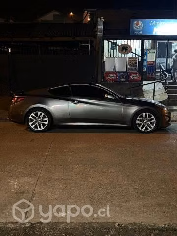 Hyundai genesis 2012