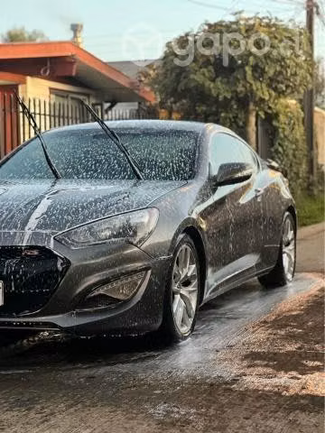 Hyundai genesis 2012