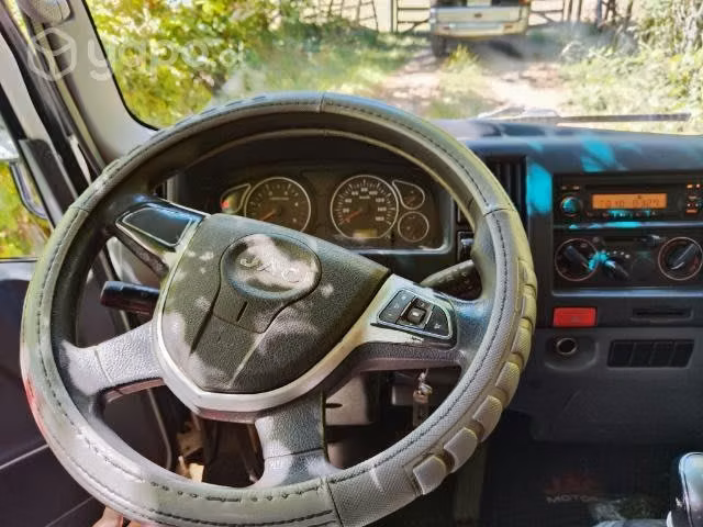 Camión jac urban 1040 2015