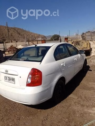 Hyundai accent 2011