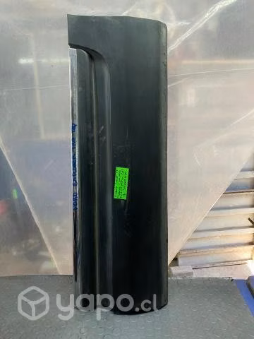 Moldura inferio puerta tras izq Ford Explorer 2013
