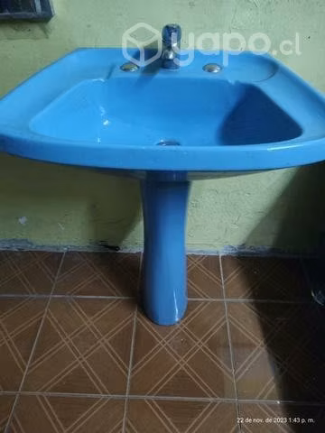 Lavamanos con pedestal celeste