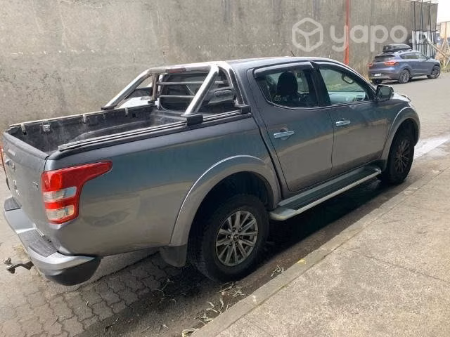 Se vende camioneta Mitsubishi - Imagen 6