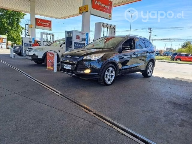 Se vende Ford Escape 2015