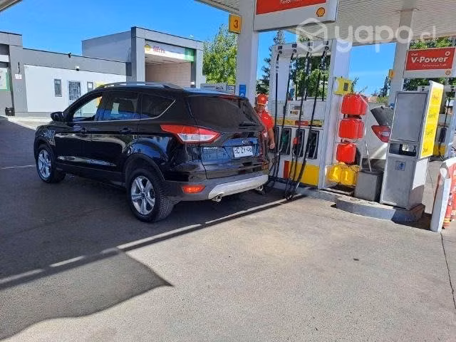 Se vende Ford Escape 2015