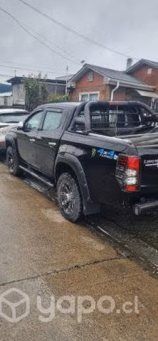 Vendo camioneta