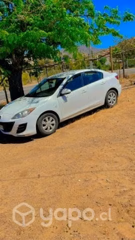 MAZDA MAZDA3, año 2010