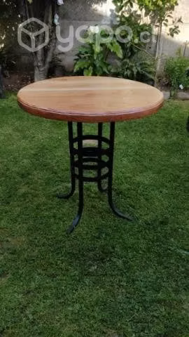 Mesa Redonda Madera y Fierro