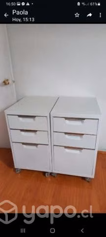Mueble metálico blanco