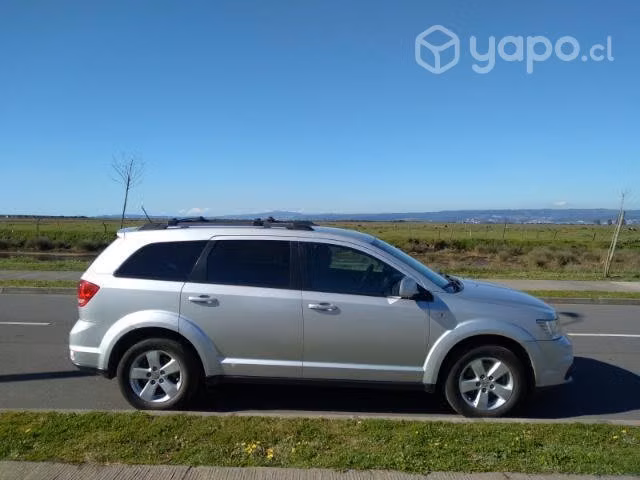Se vende vehículo Dodge Journey 2014 - Imagen 7