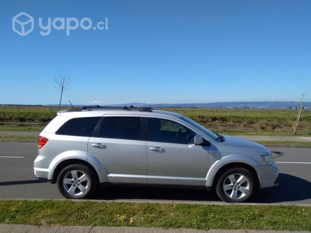 Se vende vehículo Dodge Journey 2014 - Imagen 4