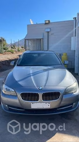 BMW 523i 5 series año 2011