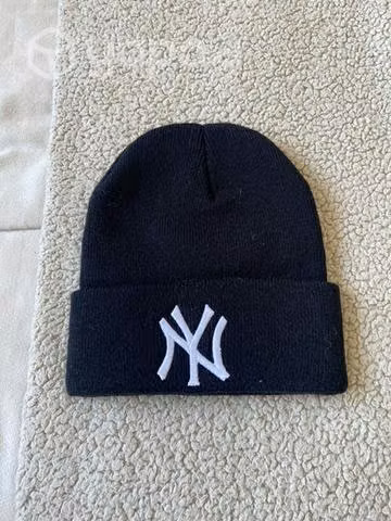 Gorro negro ny