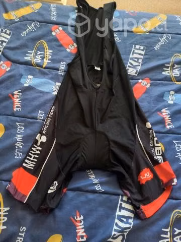 Short tricota