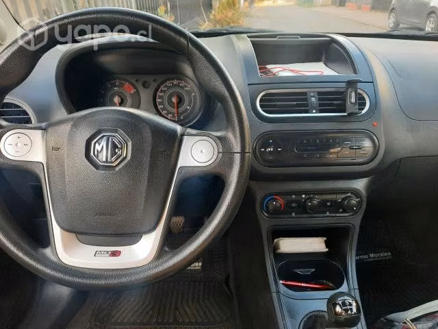 Vendo auto Mg3