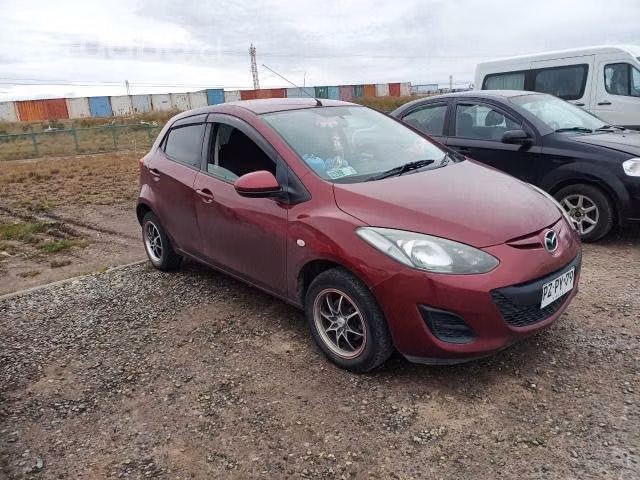 Vendo mazda demio 2012 1.3