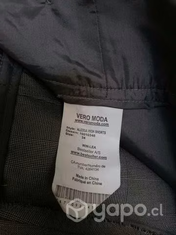 Short de tela marca Vero moda - Imagen 4