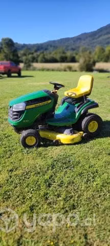 Tractor Corta Césped John Deere