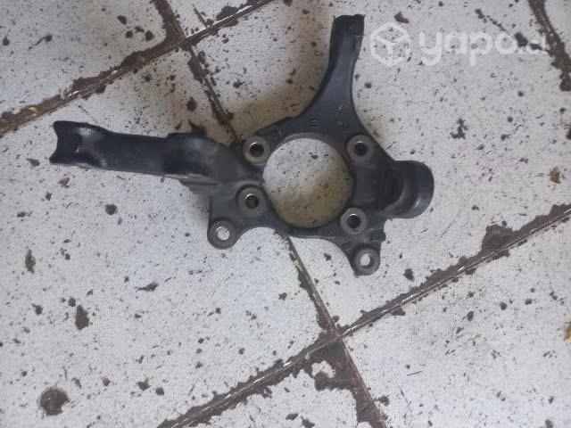 Muñón derecho Toyota rav4 2017 2.0