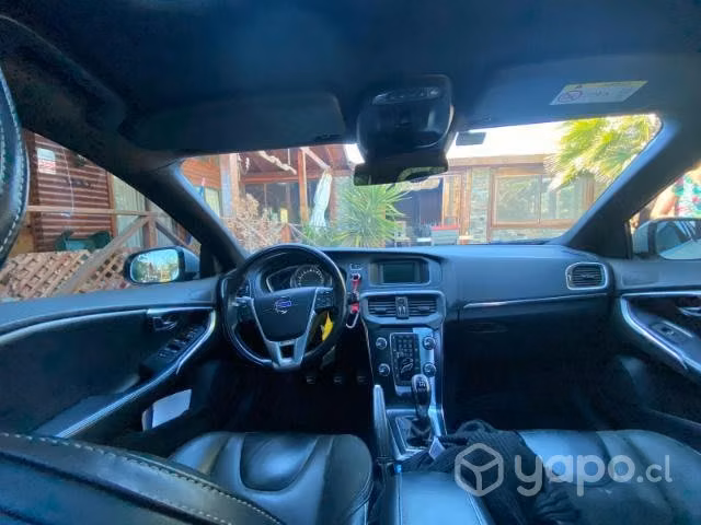 Volvo v40 R desing por viaje a toda prueba