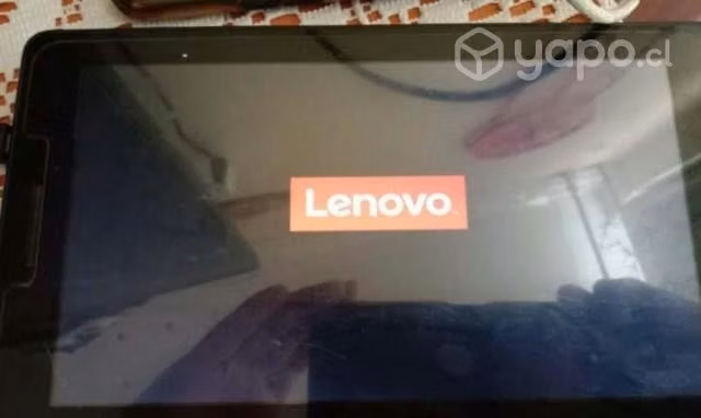Tablet Lenovo Negro, con su cargador - Imagen 3