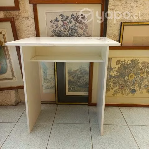 Escritorio usado en buenas condiciones blanco