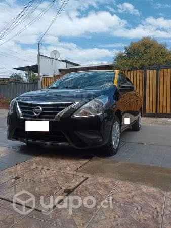 Nissan versa 2019