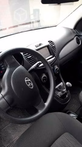 Hyundai i-10 2013