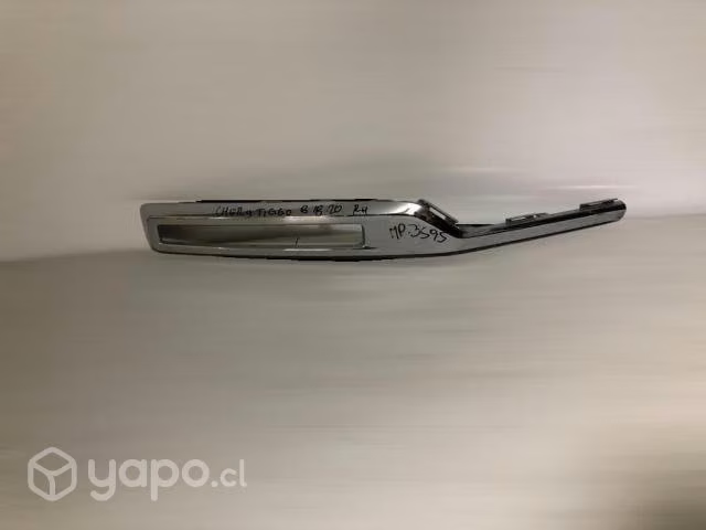 Bisel cromado de neblinero rh chery tiggo 8 18-20