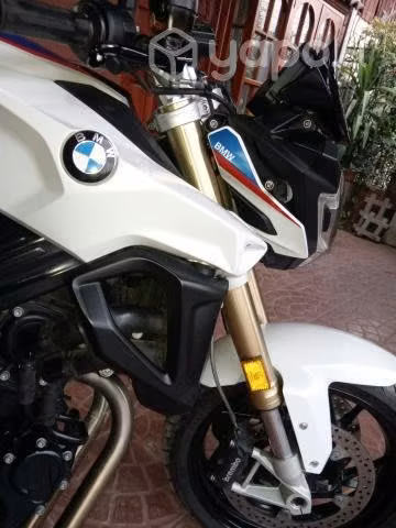 BMW F800R año 2020, segundo dueño, como nueva.