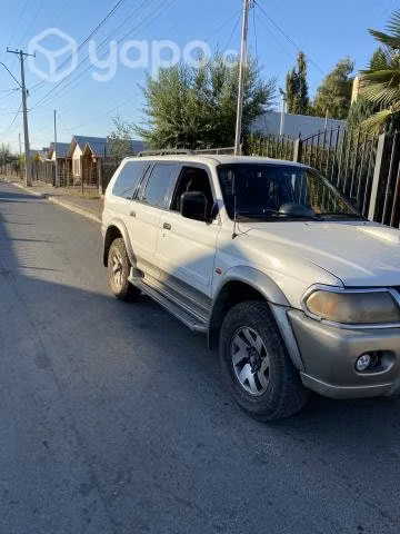 Mitsubishi 2002